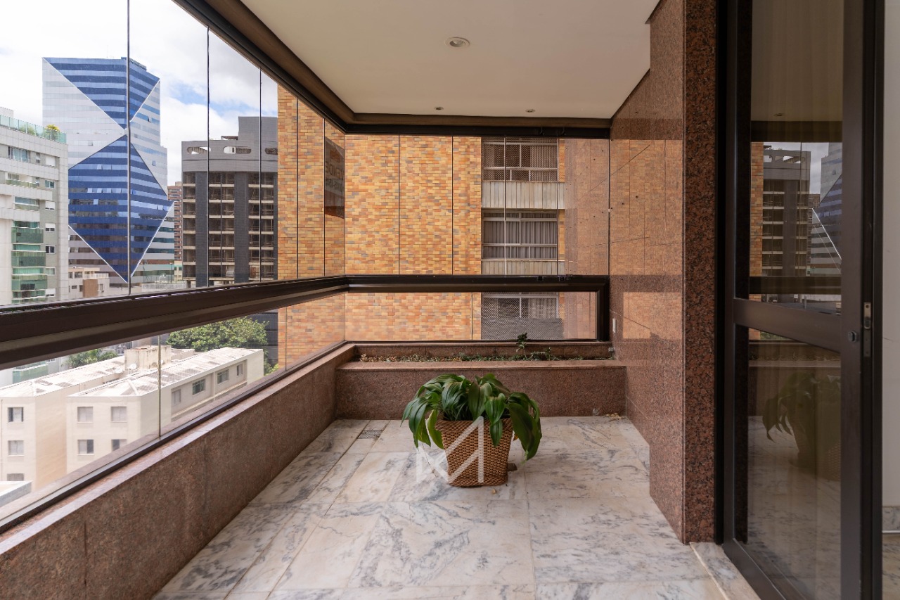 Apartamento 02 quartos à venda no bairro de Lourdes - Lourdes, Belo Horizonte — Mafre Imóveis